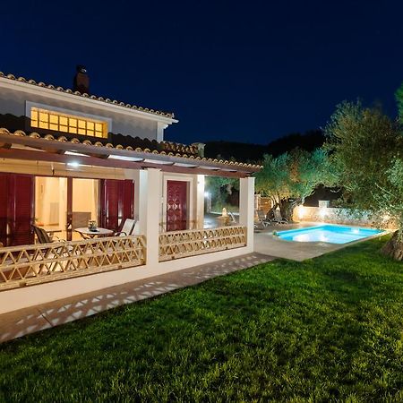 Evalexia Villa - Luxury Villa With Private Pool Near Laganas Perfect For Groups By Villa Mana Gers Kalamaki  Bagian luar foto