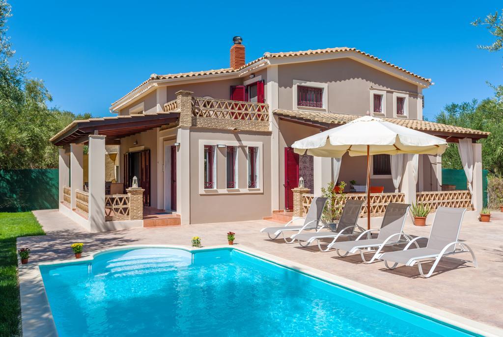 Evalexia Villa - Luxury Villa With Private Pool Near Laganas Perfect For Groups By Villa Mana Gers Kalamaki  Bagian luar foto